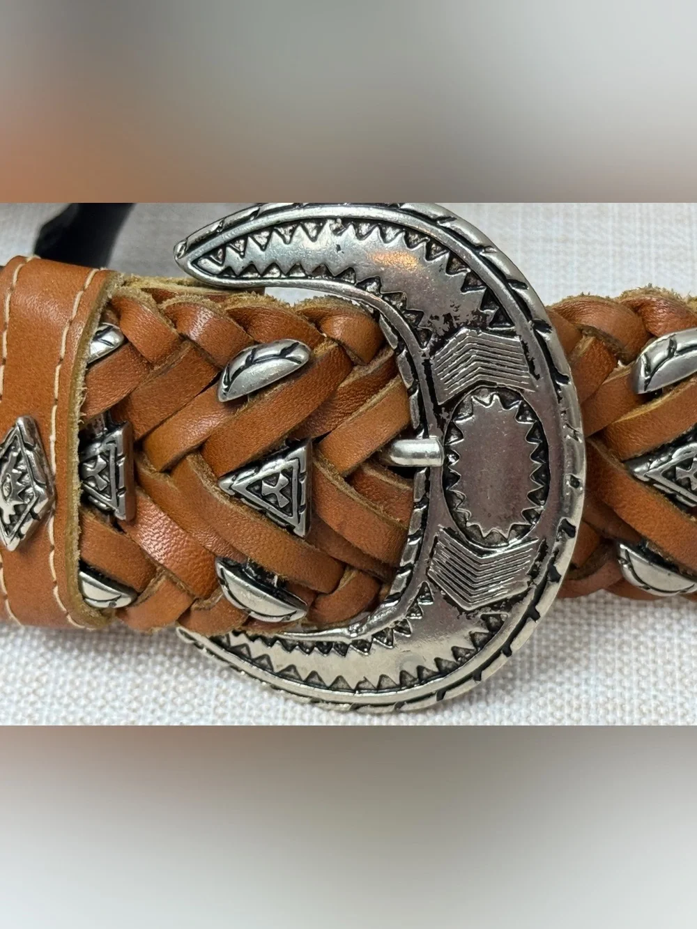 Vintage 1980's Unisex Omega Western Belt Size L Braided Leather Metal Accents